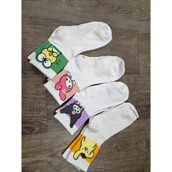 Kuromi Women's White Character Socks NEW Lot of 4 Melody Kawaii Sanrio - Picture 5 of 5